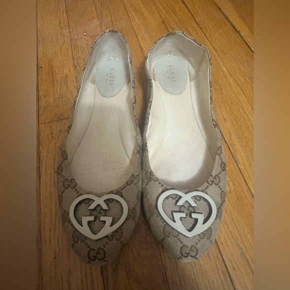 Monogram Gucci flats - Picture 1 of 5